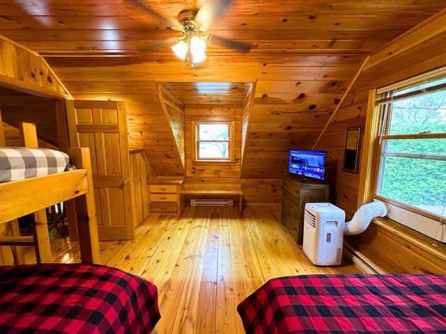bedroom two doubles