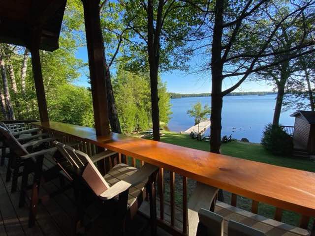 deck dining 2